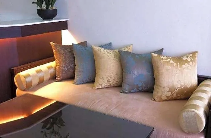 Smile Society Boutique بيت شباب *